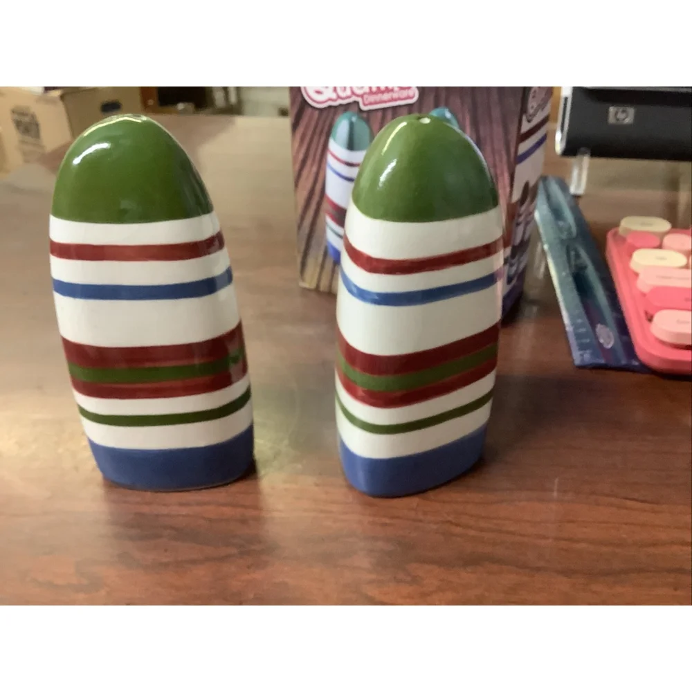 Quattro Salt And Pepper Shakers Ceramic
